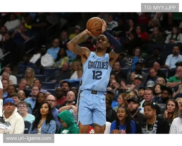 爱德华兹27投14中，森林狼核心空砍39分暴露支援不足